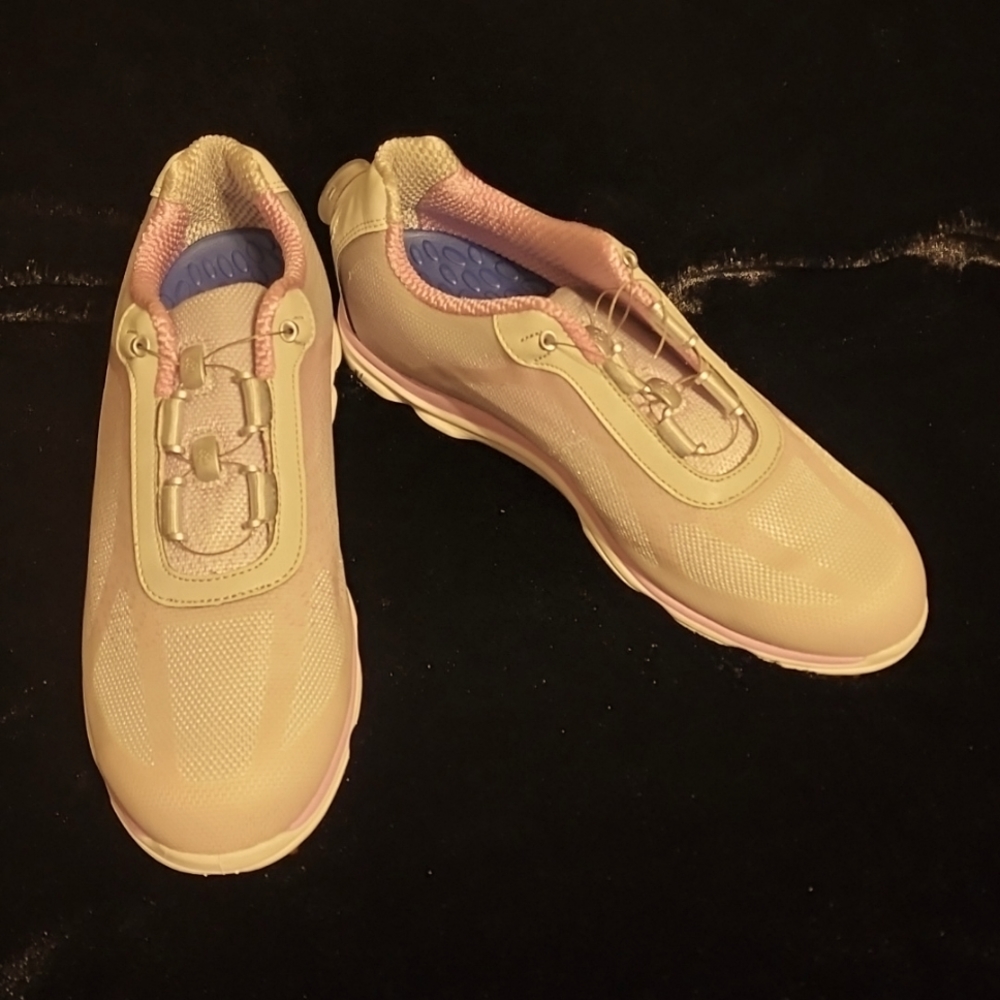 Foot joy golf shoes